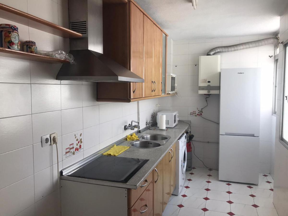 4 Dorm Cerca De Playa Y Centro Ciudad Apartment Malaga Exterior photo