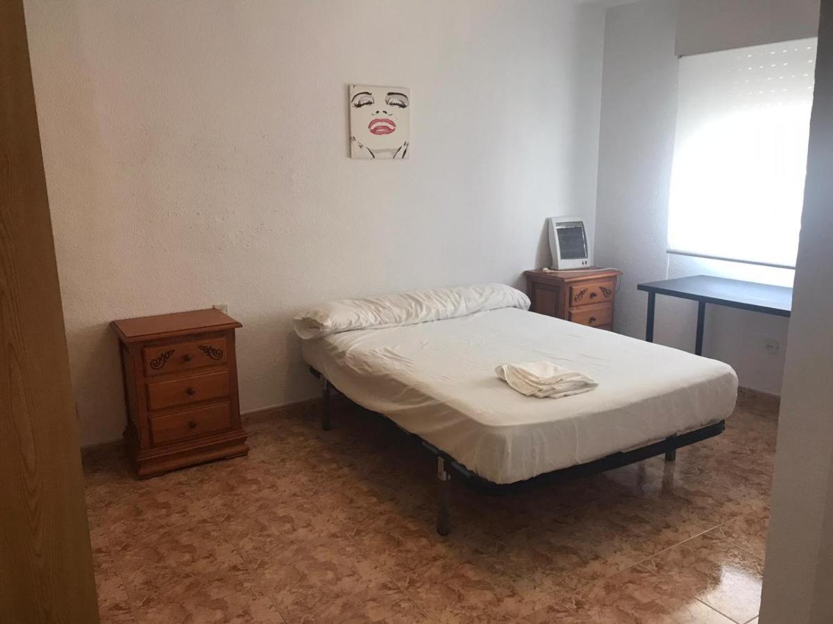 4 Dorm Cerca De Playa Y Centro Ciudad Apartment Malaga Exterior photo